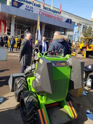 Мини-погрузчики FRONTMEN демонстрируют свои возможности на XXIV межрегиональной выставке «СТРОЙПРОГРЕСС» в городе Владимир