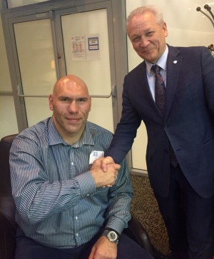 Звезда мирового бокса Николай Валуев летит в Набережные Челны