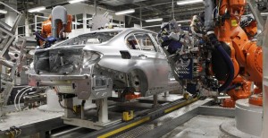 РОССИЙСКИЙ АВТОПРОМ В АВГУСТЕ 2016 ГОДА ВЫРОС НА 42%